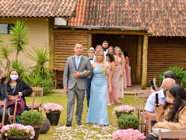 O casamento de Douglas e Pamela em Colombo, Paraná 45