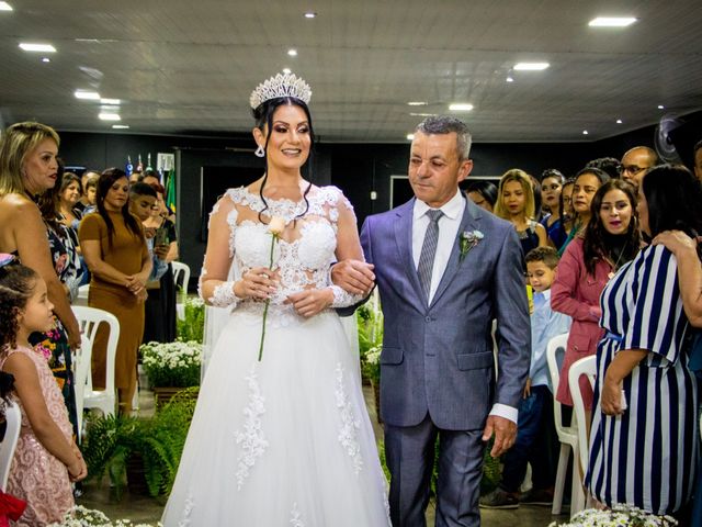 O casamento de Emilly e Marlon em Contagem, Minas Gerais 16