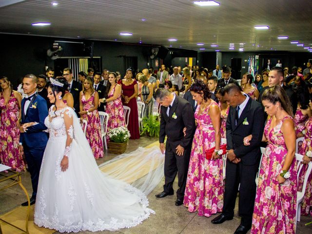 O casamento de Emilly e Marlon em Contagem, Minas Gerais 23