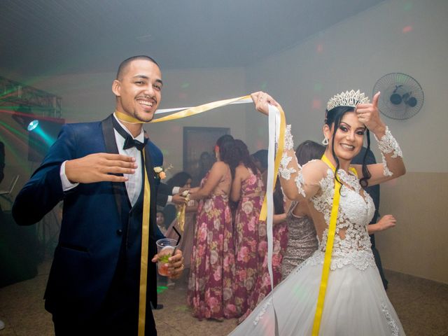 O casamento de Emilly e Marlon em Contagem, Minas Gerais 40