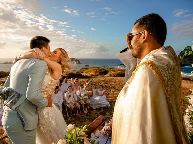 O casamento de Felipe e Paola em Fernando de Noronha, Pernambuco 38