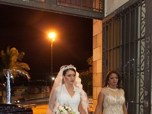 O casamento de Eduardo e Jaqueline em Contagem, Minas Gerais 40