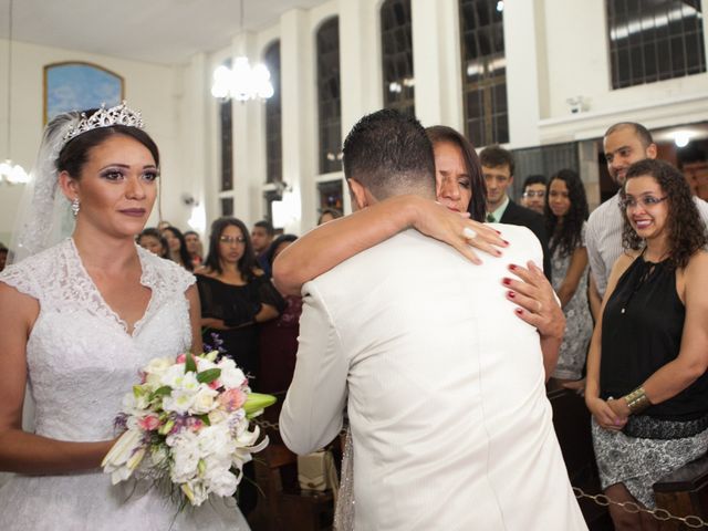 O casamento de Eduardo e Jaqueline em Contagem, Minas Gerais 42
