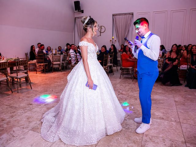O casamento de Lucas e Vanessa em Butantã, São Paulo 99