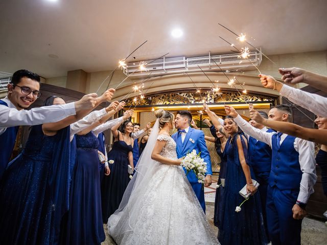 O casamento de Lucas e Vanessa em Butantã, São Paulo 172