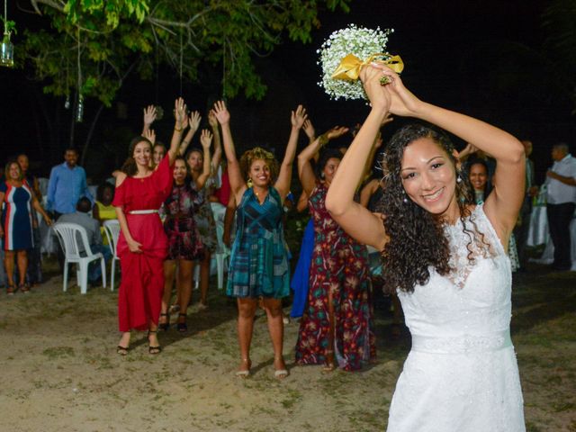 O casamento de Misael e Ana Paula em Guarajuba, Bahia 42