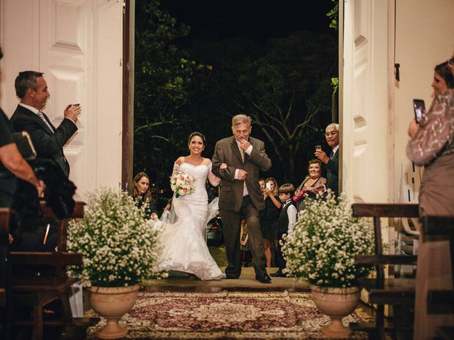 O casamento de Filipe e Marina em Carmo do Rio Claro, Minas Gerais 22