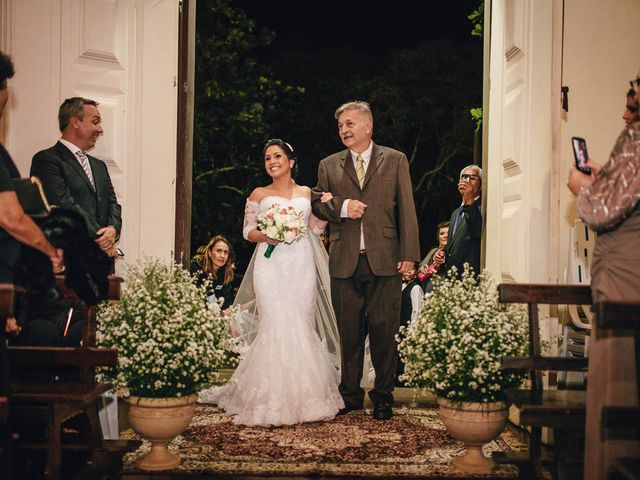 O casamento de Filipe e Marina em Carmo do Rio Claro, Minas Gerais 23