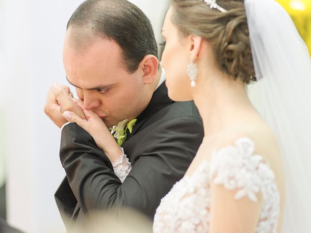 O casamento de Vinícius e Larissa em Goiânia, Goiás 64