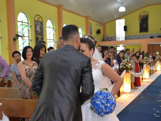 O casamento de Carlos e Thiana em Franco da Rocha, São Paulo Estado 15
