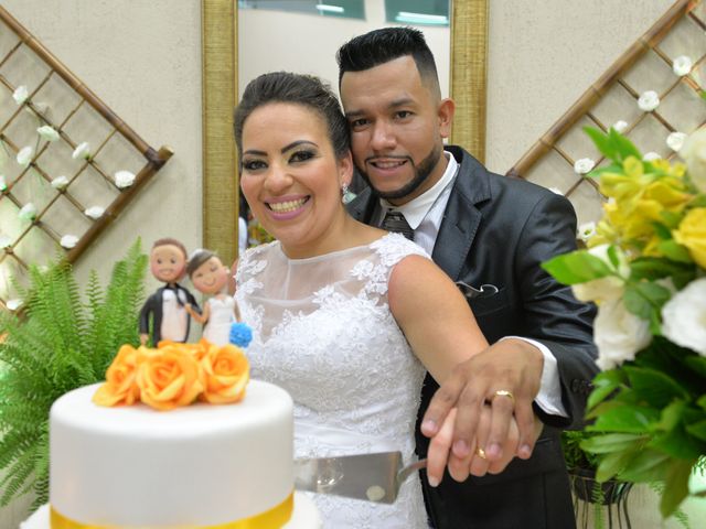 O casamento de Carlos e Thiana em Franco da Rocha, São Paulo Estado 29