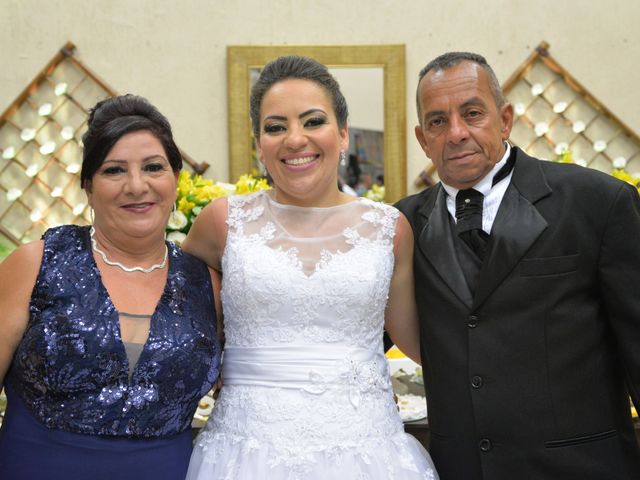 O casamento de Carlos e Thiana em Franco da Rocha, São Paulo Estado 31