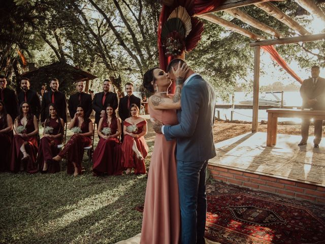 O casamento de Pamela e Marlon em Guaíba, Rio Grande do Sul 38