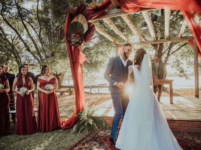 O casamento de Pamela e Marlon em Guaíba, Rio Grande do Sul 46