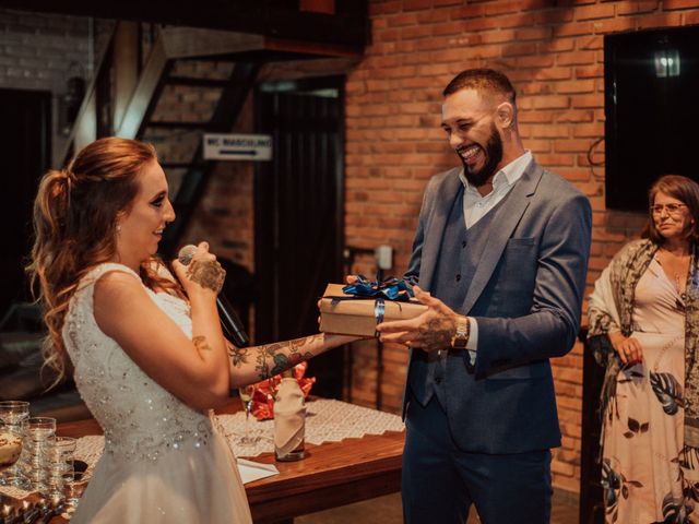 O casamento de Pamela e Marlon em Guaíba, Rio Grande do Sul 80