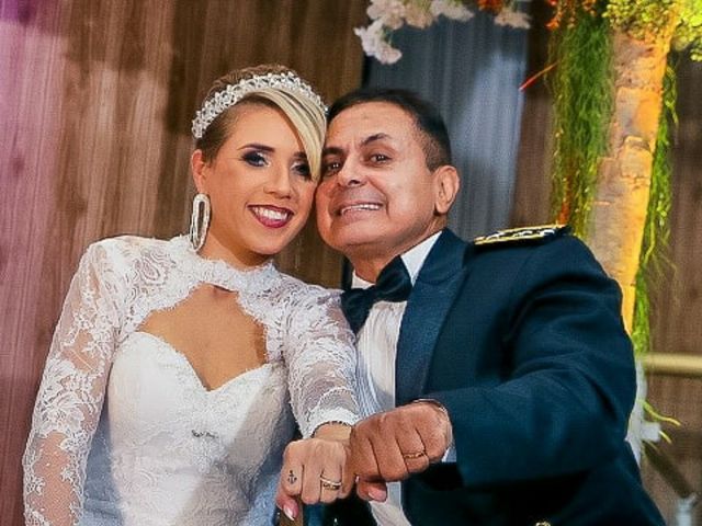 O casamento de Dilelio e Daniela  em Guarujá, São Paulo Estado 6