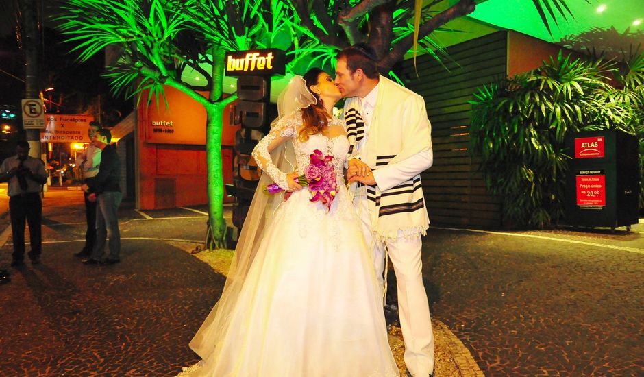 O casamento de Eli e Thaís em São Paulo