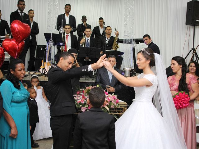 O casamento de Tiago e Lorrani em Cariacica, Espírito Santo 23