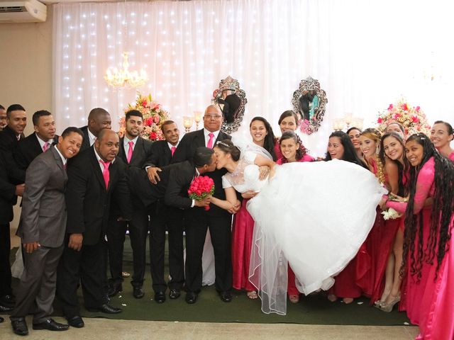 O casamento de Tiago e Lorrani em Cariacica, Espírito Santo 41