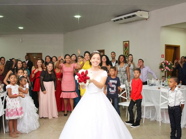 O casamento de Tiago e Lorrani em Cariacica, Espírito Santo 45