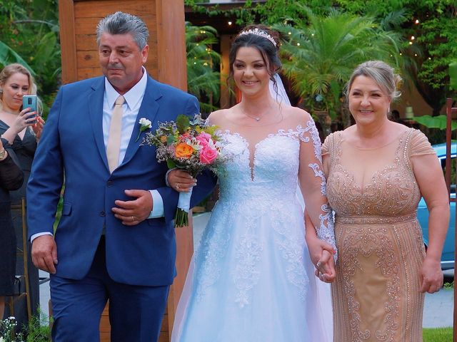 O casamento de Anderson e Sabrina em Itapema, Santa Catarina 20