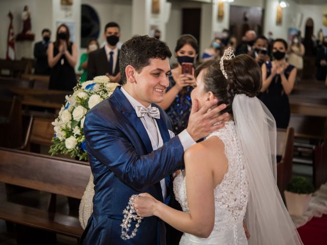 O casamento de Giovane e Giovana em Curitiba, Paraná 17