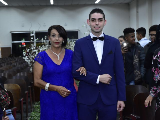 O casamento de Mauricio e Renata  em Carapicuíba, São Paulo Estado 2