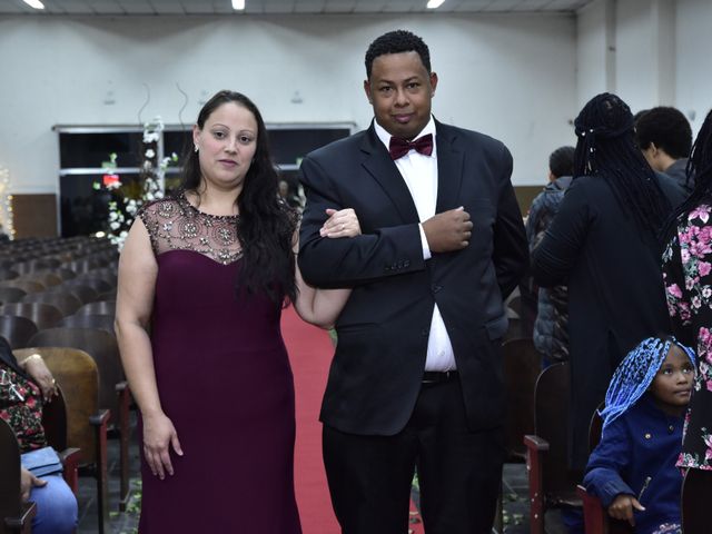 O casamento de Mauricio e Renata  em Carapicuíba, São Paulo Estado 11