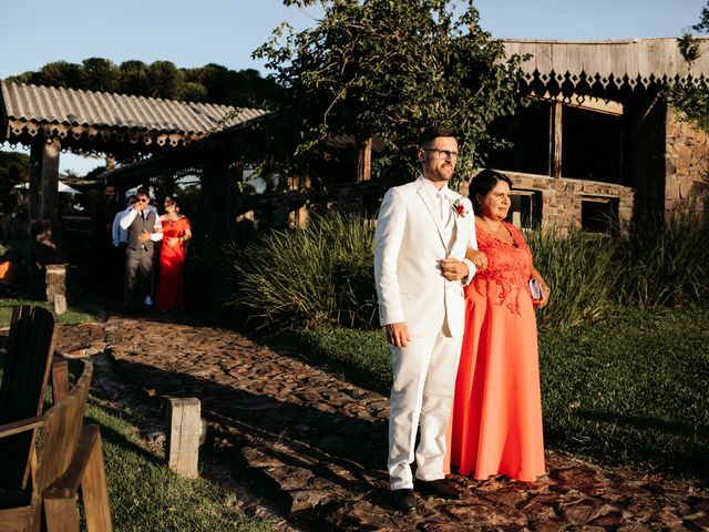 O casamento de Tiago e Ana em Gramado, Rio Grande do Sul 26