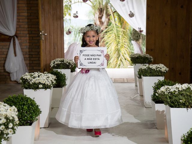 O casamento de Leandro e Larissa em Agrolândia, Santa Catarina 20