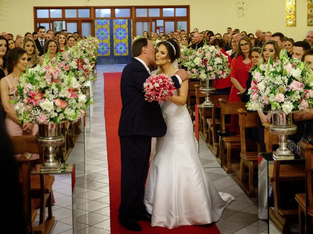 O casamento de Felipe e Vania em Caxias do Sul, Rio Grande do Sul 11