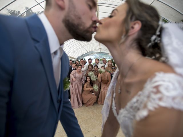 O casamento de Conrad e Larissa em São Bernardo do Campo, São Paulo 36