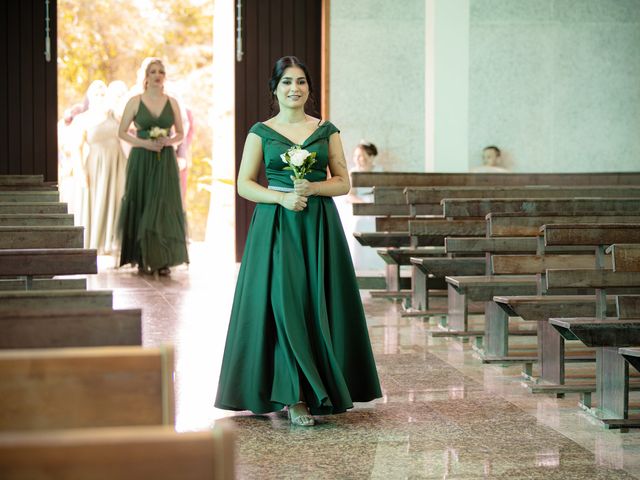 O casamento de Daniele e Junior em Joinville, Santa Catarina 57