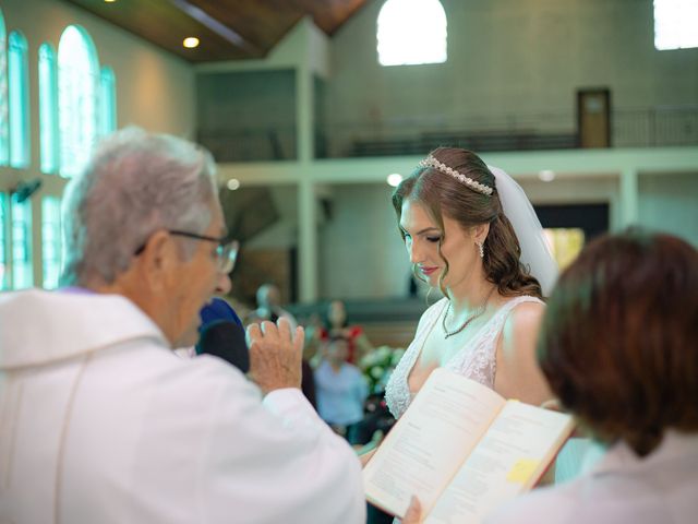 O casamento de Daniele e Junior em Joinville, Santa Catarina 77