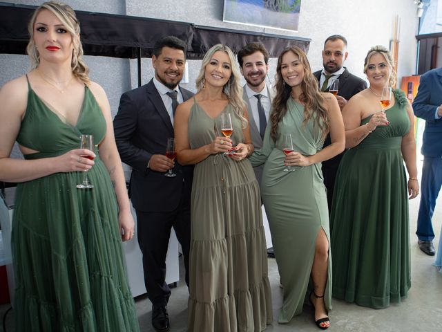 O casamento de Daniele e Junior em Joinville, Santa Catarina 125