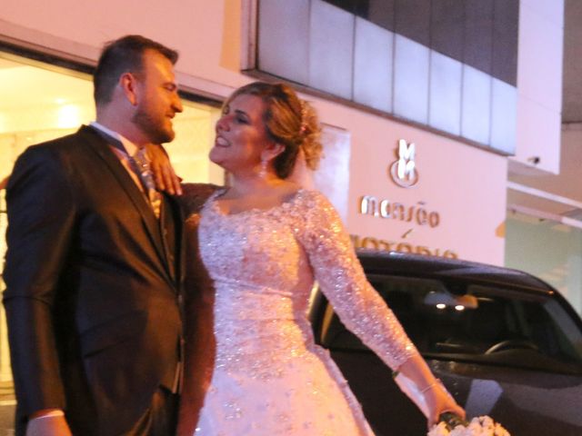 O casamento de Rafael Bitencourt e Santhi em São Paulo 14