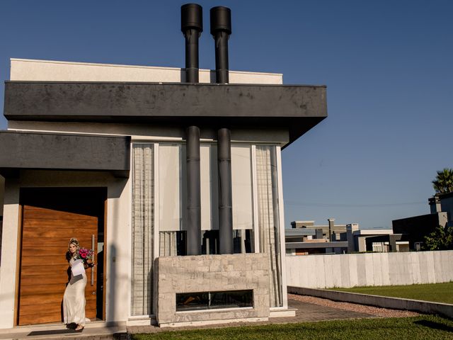 O casamento de Rodrigo e Jéssica em Capão da Canoa, Rio Grande do Sul 20