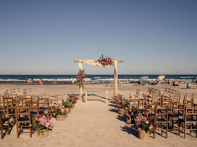 O casamento de Rodrigo e Jéssica em Capão da Canoa, Rio Grande do Sul 35