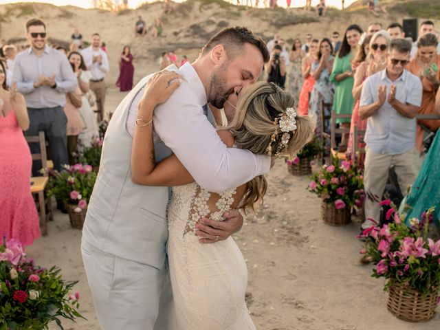 O casamento de Rodrigo e Jéssica em Capão da Canoa, Rio Grande do Sul 53