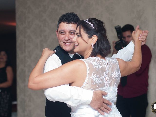 O casamento de Rochester  e Adriana em Vila Velha, Espírito Santo 6