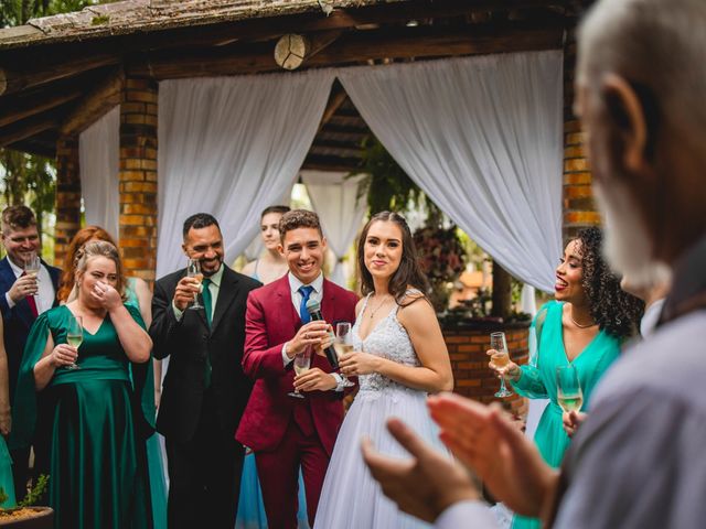 O casamento de Ewerton e Jennifer em Joinville, Santa Catarina 45