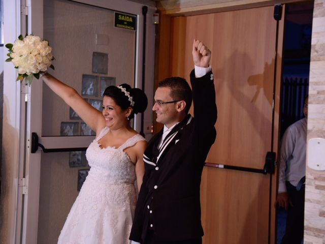 O casamento de Nando e Lau em Osasco, São Paulo 31