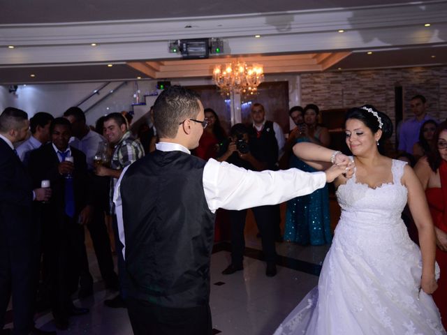 O casamento de Nando e Lau em Osasco, São Paulo 35