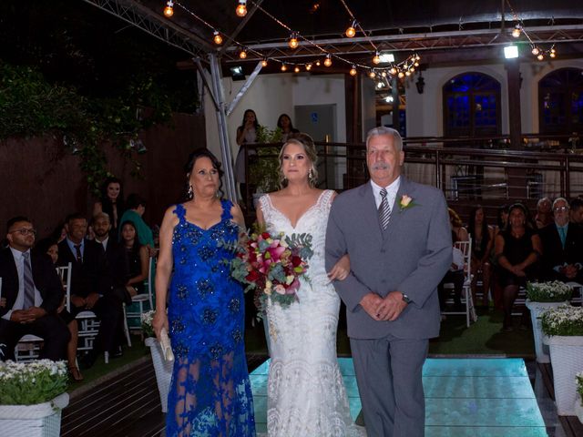 O casamento de Roney e Amanda em Belo Horizonte, Minas Gerais 30