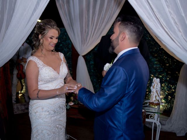 O casamento de Roney e Amanda em Belo Horizonte, Minas Gerais 43