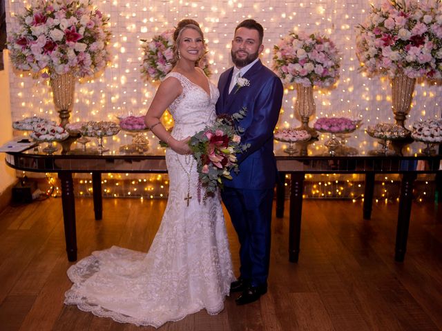 O casamento de Roney e Amanda em Belo Horizonte, Minas Gerais 49