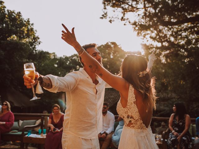 O casamento de Thiago e Paula em Ilha do Mel, Paraná 34