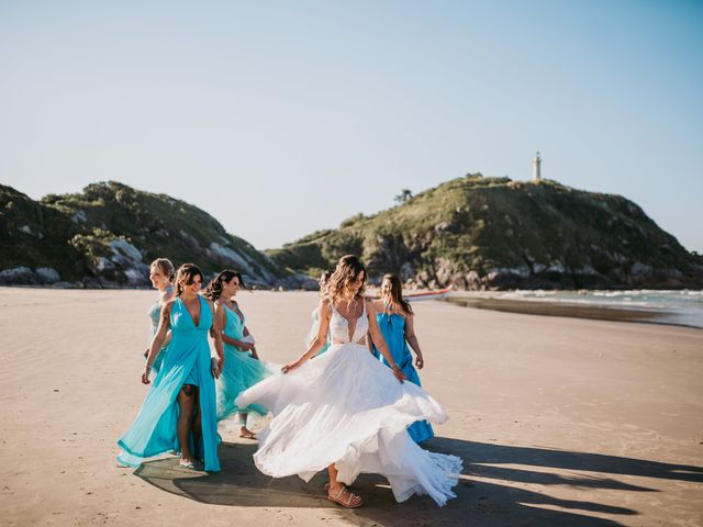 O casamento de Thiago e Paula em Ilha do Mel, Paraná 38