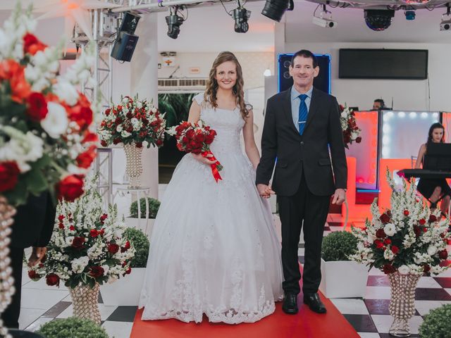 O casamento de Gabriel e Evanessa em Joinville, Santa Catarina 27