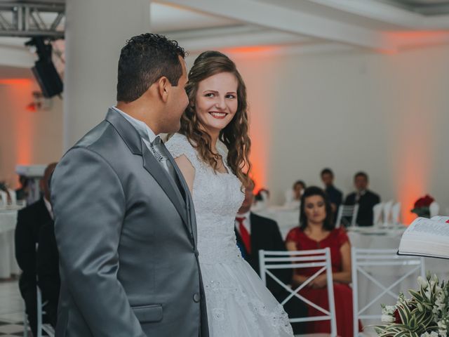 O casamento de Gabriel e Evanessa em Joinville, Santa Catarina 39